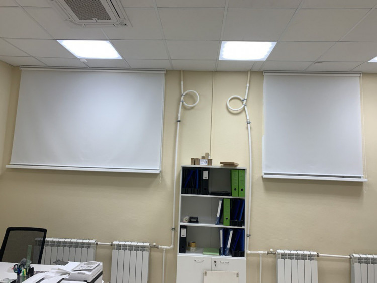 Рулонные шторы MGII с тканью АЛЬФА цвет белый на окна в МФЦ_0225.
